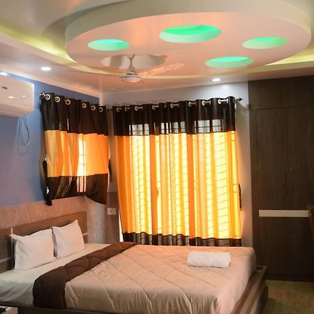 Hotel Nandini Baharampur ภายนอก รูปภาพ