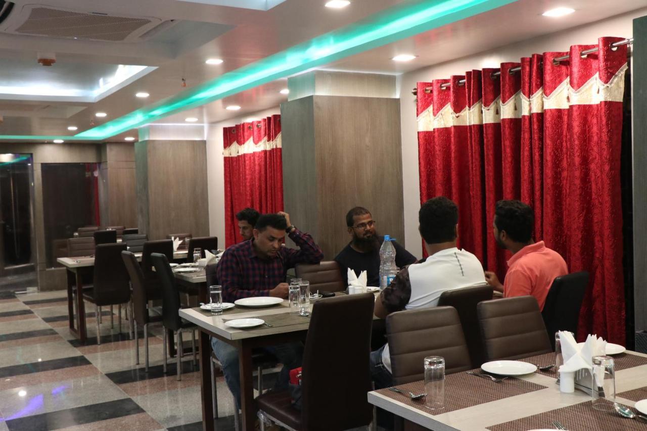 Hotel Nandini Baharampur ภายนอก รูปภาพ