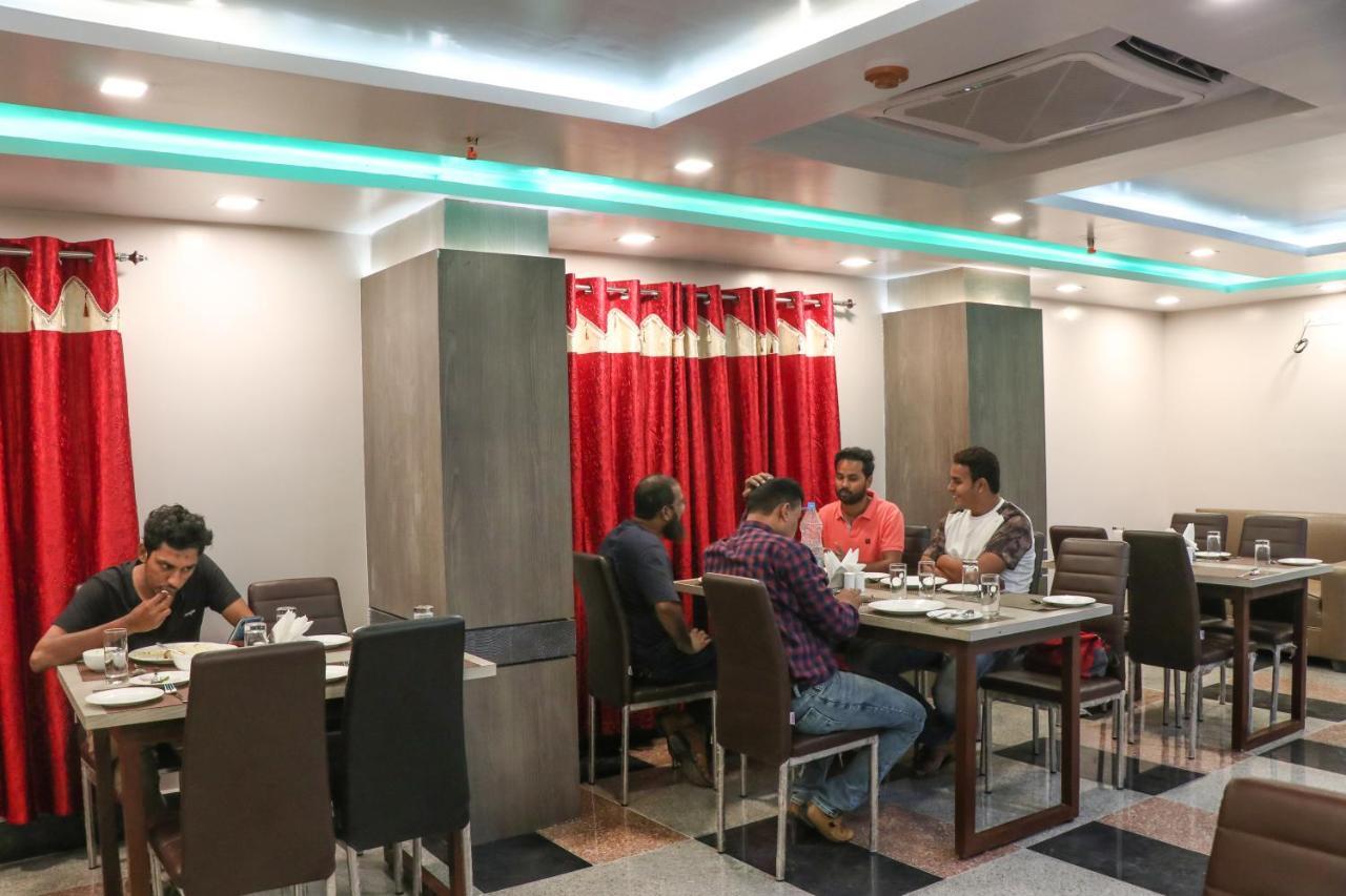 Hotel Nandini Baharampur ภายนอก รูปภาพ