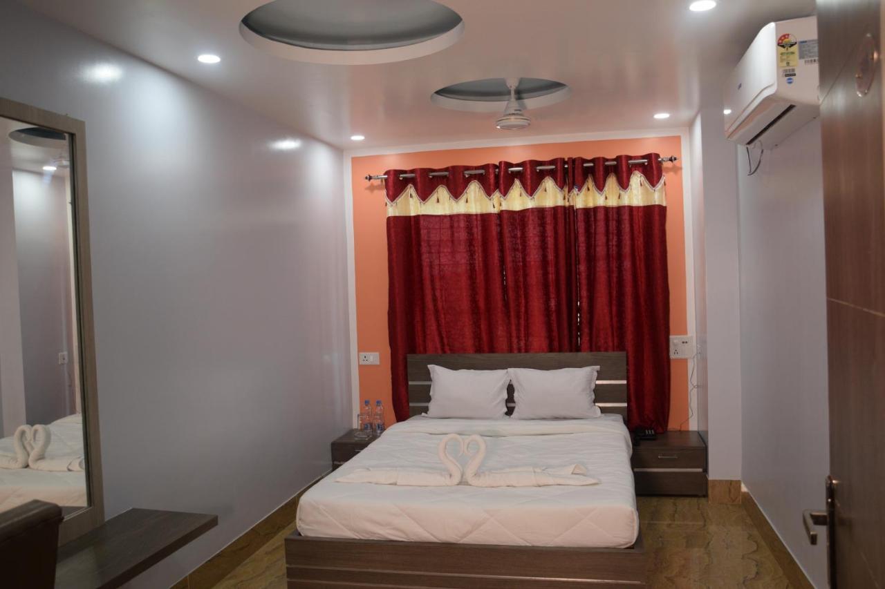 Hotel Nandini Baharampur ภายนอก รูปภาพ